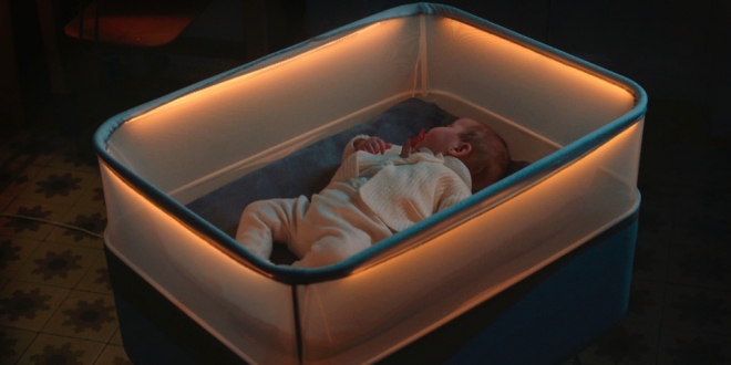 Arabada Uyumayı Seven Bebekler İçin Ford’dan Akıllı Beşik